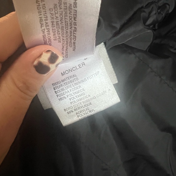 Moncler kids size large puffer down coat - Picture 5 of 9